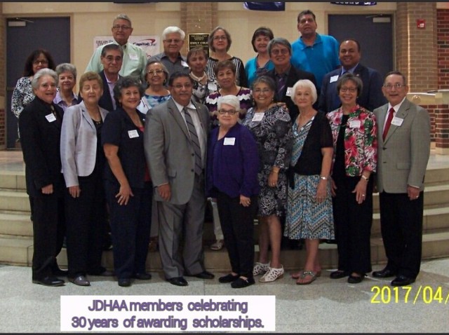 2017 Members celebrate 30 years of awarding scholarships